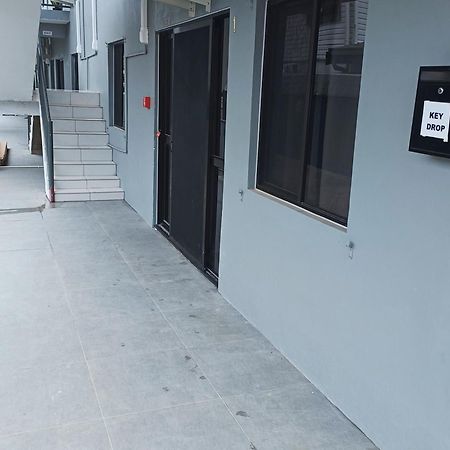 Pacific Apartments نادي المظهر الخارجي الصورة