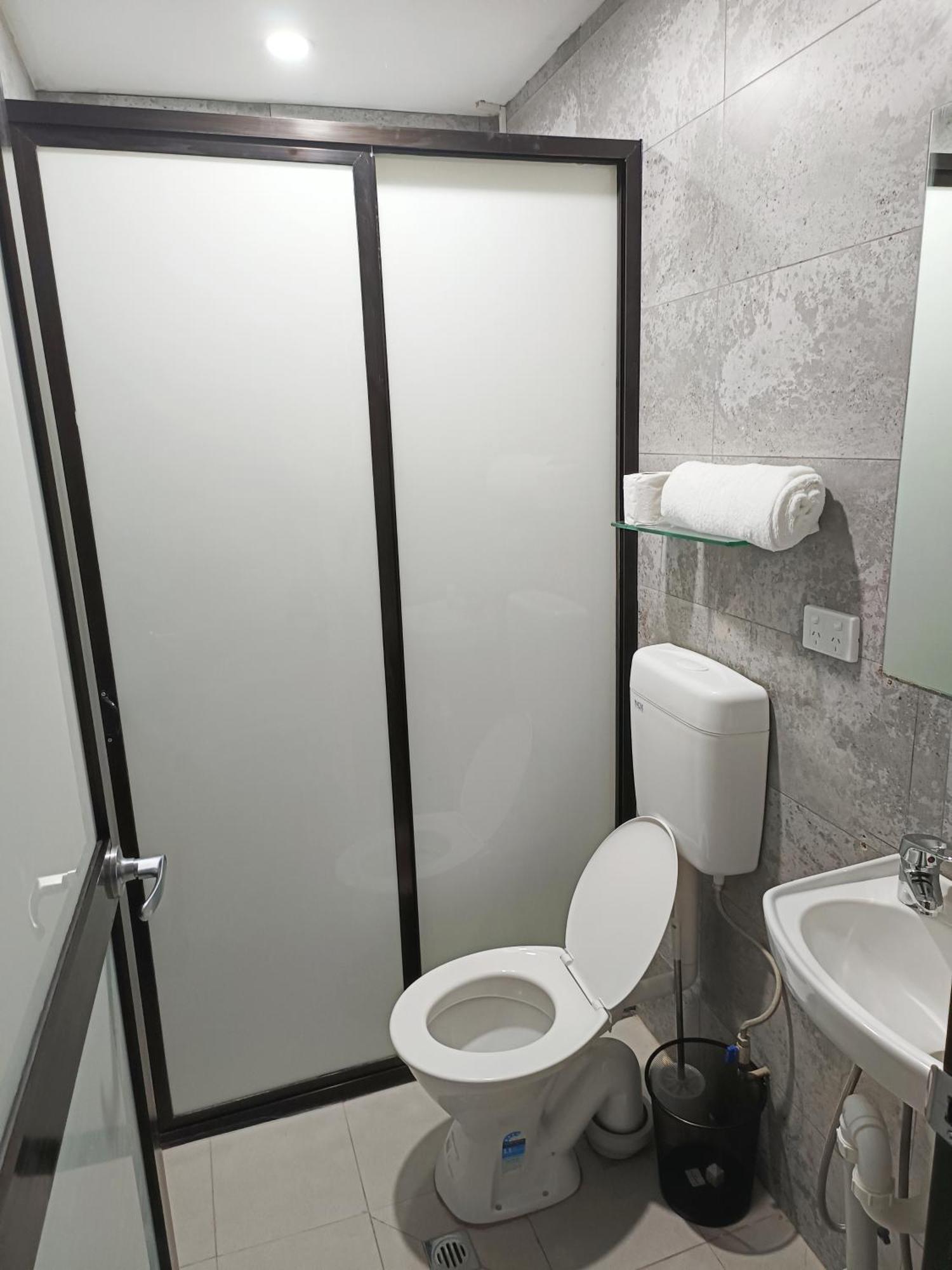 Pacific Apartments نادي المظهر الخارجي الصورة