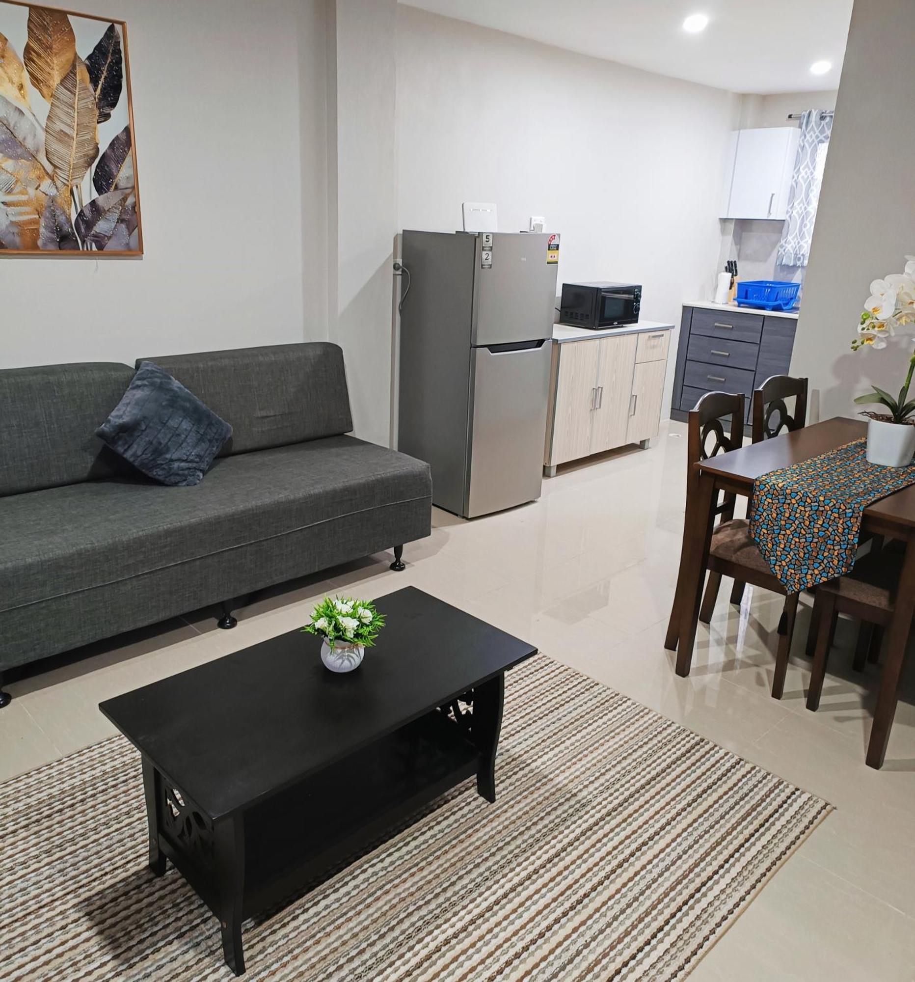 Pacific Apartments نادي المظهر الخارجي الصورة