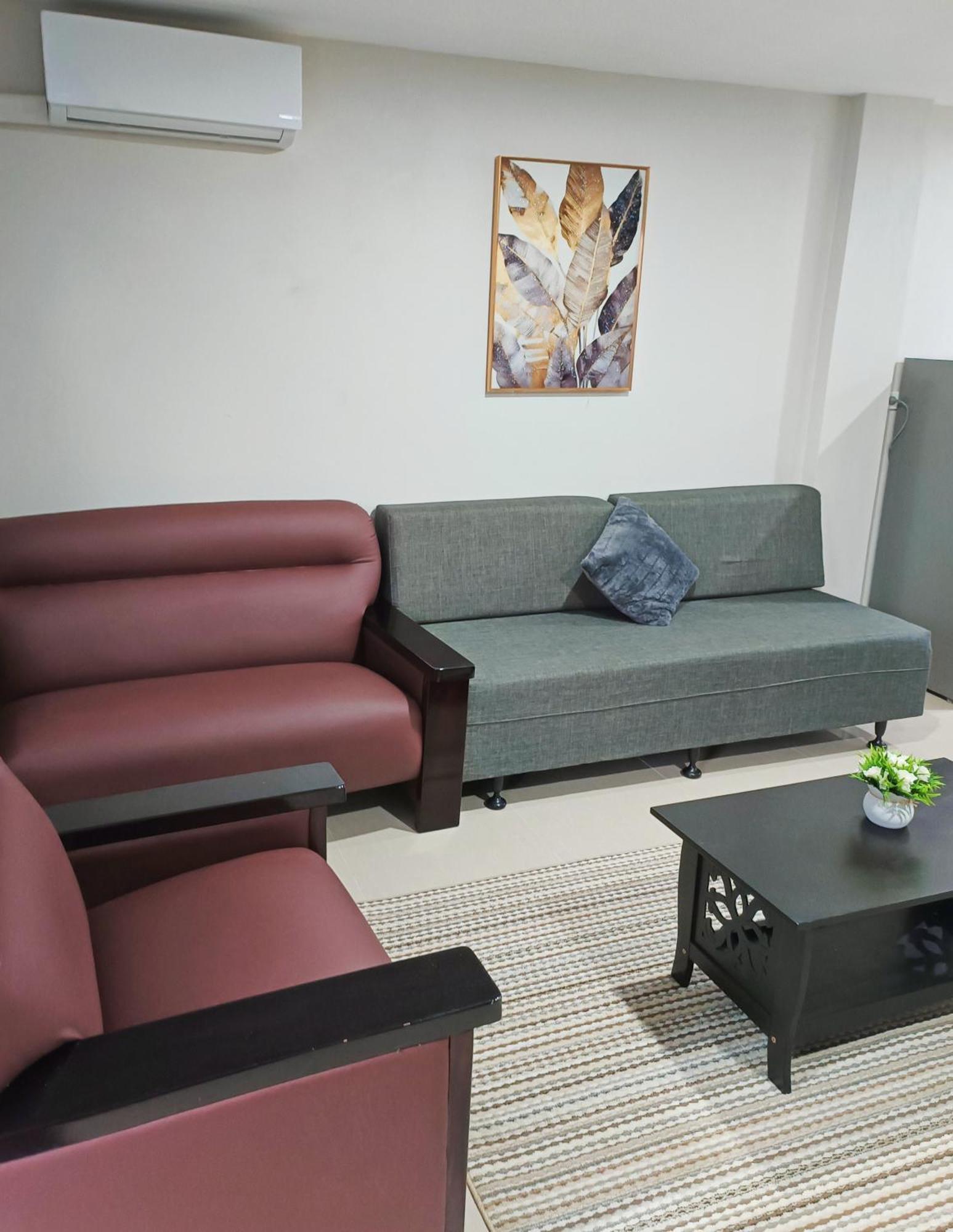 Pacific Apartments نادي المظهر الخارجي الصورة