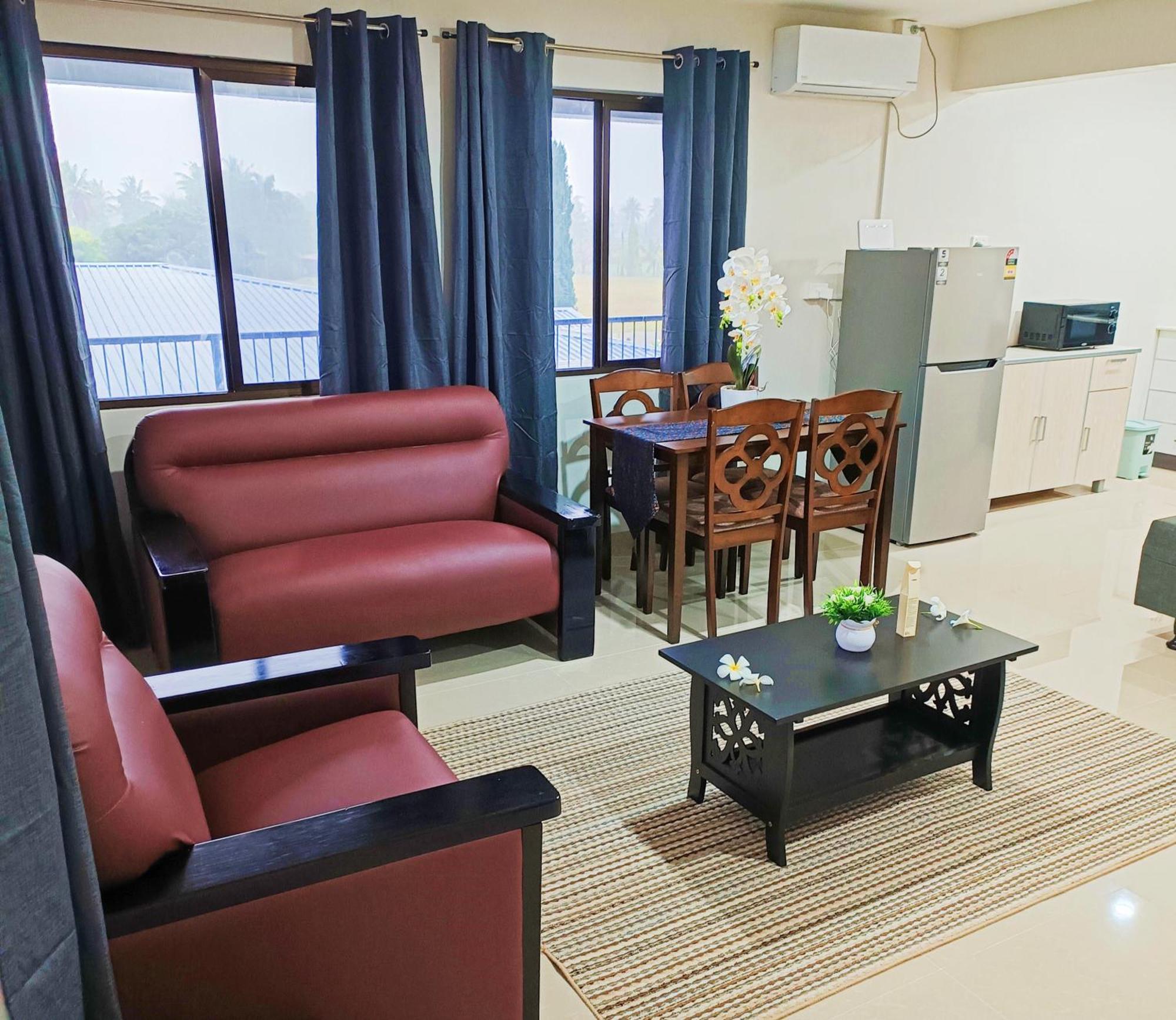 Pacific Apartments نادي المظهر الخارجي الصورة